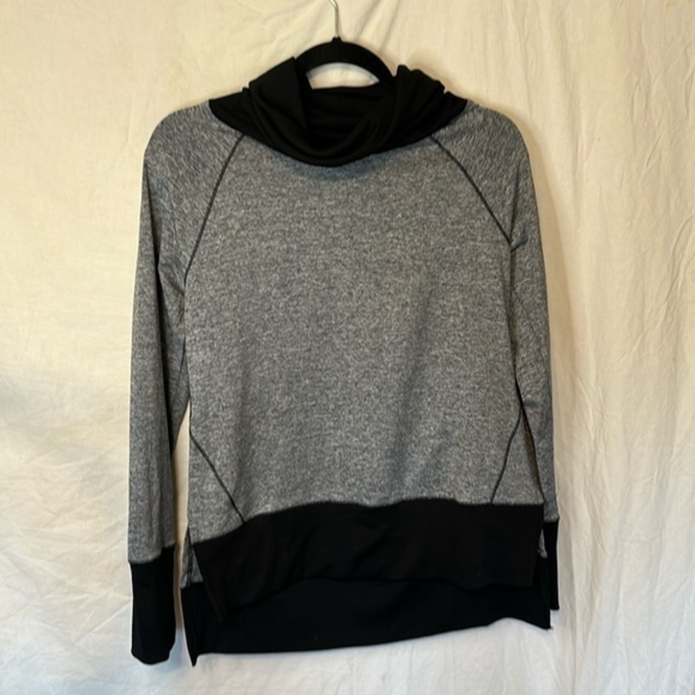 VSX Victoria’s Secret Sport Gray and Black Pullover Spandex Turtleneck - Xsmall